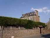 Maison, rue de l'Ermitage (Lézardrieux)