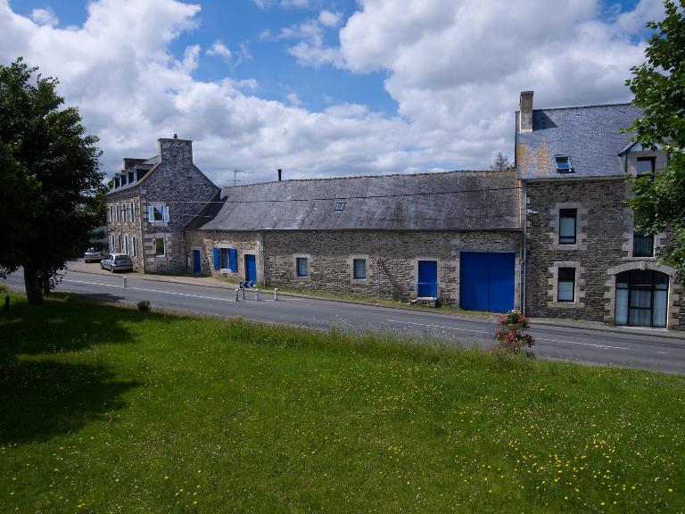 Ancien teillage et maison de patron-teilleur, rue Saint-Jean (La Roche-Derrien fusionnée en La Roche-Jaudy en 2019)