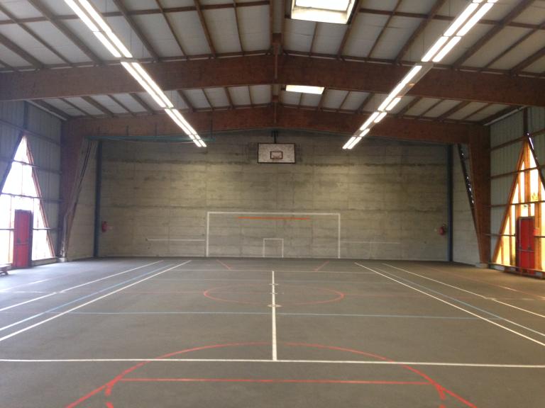 Salle des sports, rue Langlet (La Bazouge-du-Désert)