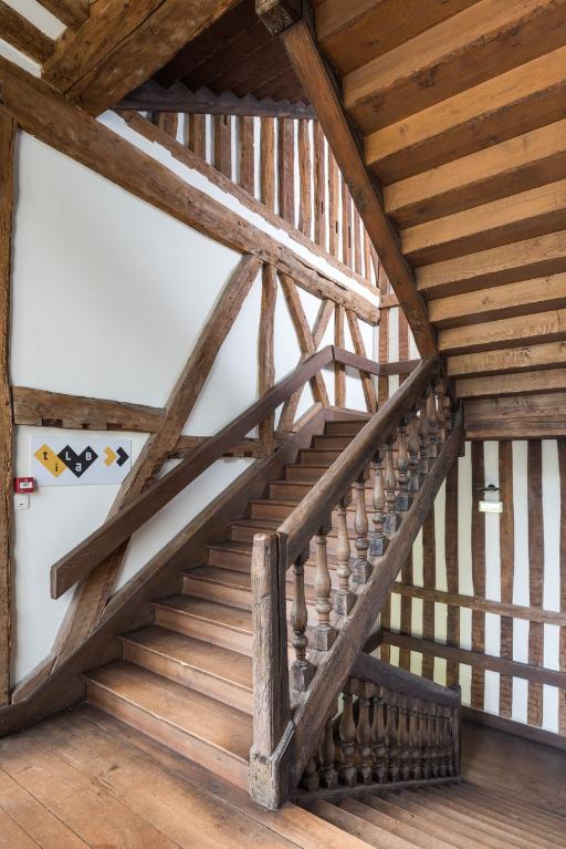 Couvent, dit maison du Repentir, puis caserne du Bon-Pasteur, actuellement conseil régional, 5 rue Jean-Baptiste-Martenot (Rennes)