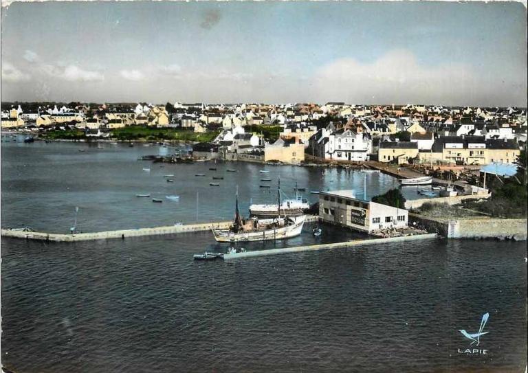 Bureaux de la SNSM, anciennement chantier naval, gril de carénage (Locmiquélic)