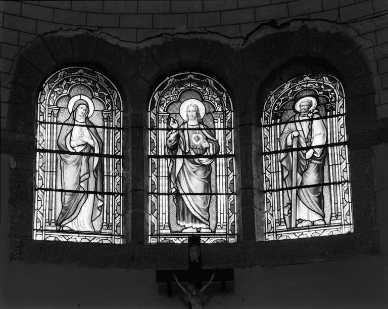 Verrière (3, verrière figurée) : sainte famille (baies 0,1,2), église paroissiale Saint-Servais (La Trinité-Surzur)