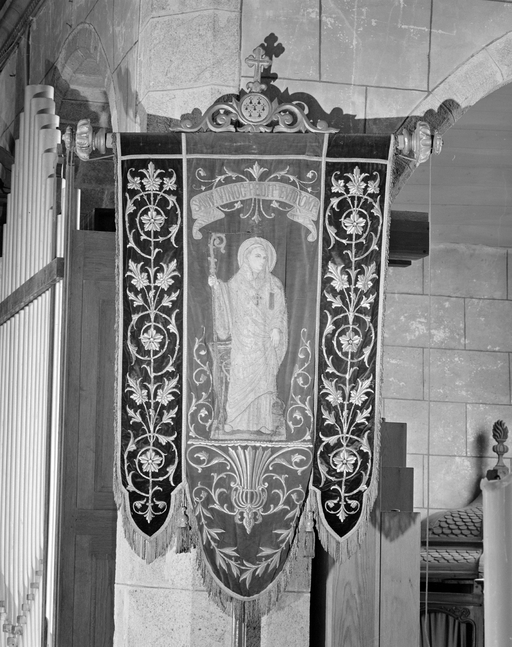 Bannières de procession (bannières, 2) : saint Vinoc, saint They, église paroissiale Saint-Vinoc (Plouhinec-29)
