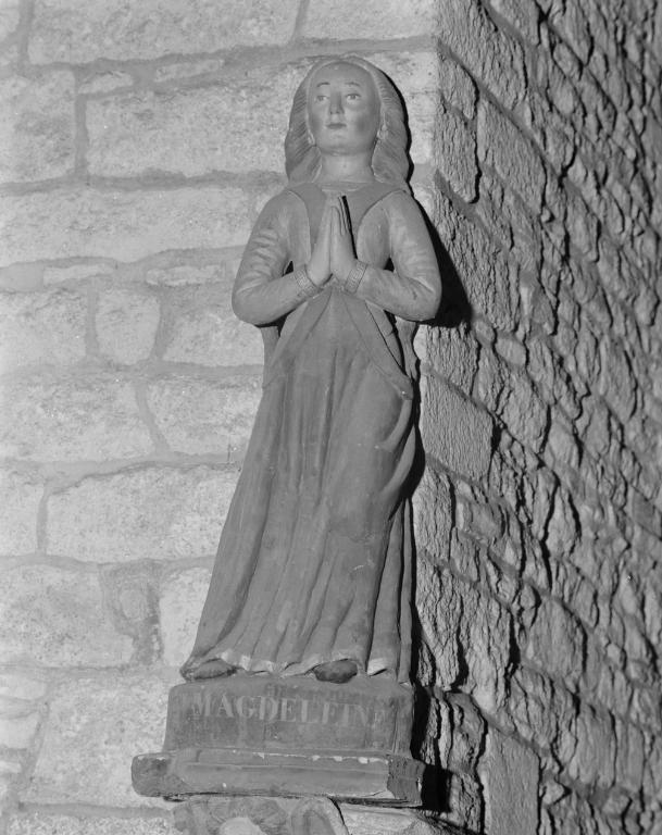 Statue (petite nature, d'applique) : sainte Marie-Madeleine, chapelle Notre-Dame-du-Loc (Saint-Avé)