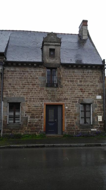 Les décors portés de La Chapelle-Chaussée