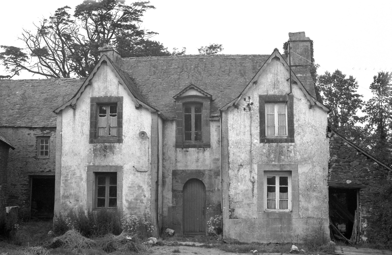 Ferme, Kerzunou (Saint-Ségal)