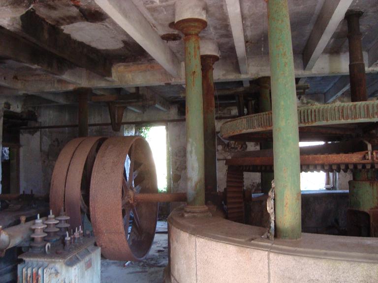 Moulin à blé, puis minoterie, puis cartonnerie Huet, Kerglas (Saint-Clet)