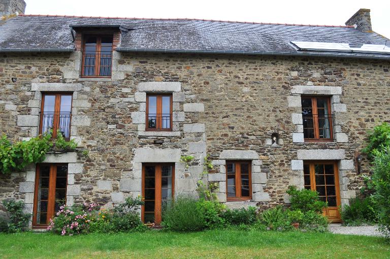 Bourg (Tréméreuc)