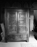 Armoire, presbytère (Île-de-Batz)