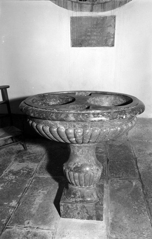 Fonts baptismaux, église paroissiale Saint-Laurent (Callac)