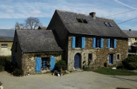 Les maisons et les fermes sur la commune de Saint-Domineuc