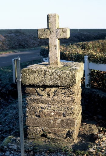 Croix de chemin, près de Beven (Pluméliau fusionnée en Pluméliau-Bieuzy en 2019)