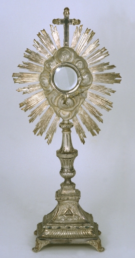 Ostensoir, rue Saint-Etienne (Jugon-les-Lacs fusionnée en Jugon-les-Lacs - Commune nouvelle en 2016)