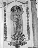 Statue (grandeur nature, d'applique) : saint Roch (?), chapelle Notre-Dame-la-Blanche (Theix fusionnée en Theix-Noyalo en 2016)