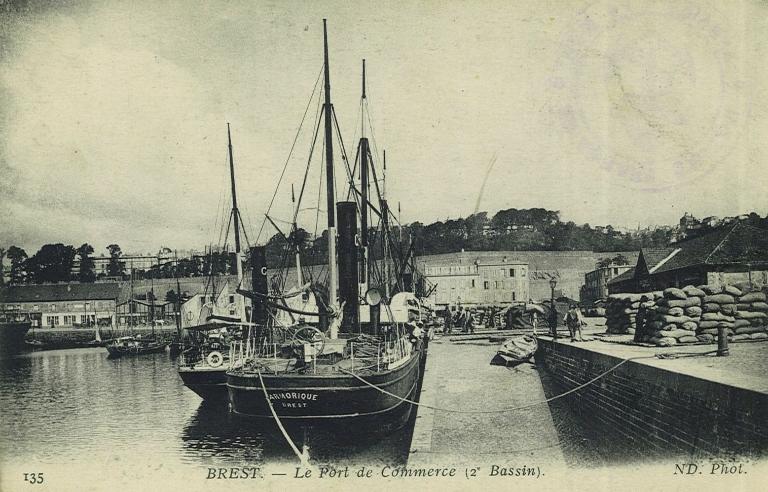 2e éperon, infrastructures et bâti, port de commerce (Brest)