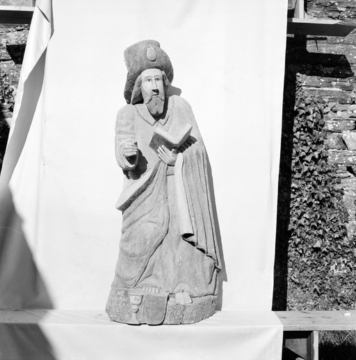 Statue (petite nature, d'applique) : saint Jacques le majeur, chapelle Saint-Laurent (Saint-Coulitz)