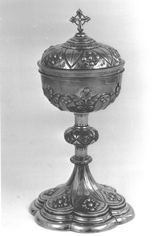 Ciboire (2), église paroissiale Notre-Dame (Larmor-Baden)