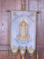 Bannière de procession : Immaculée Conception, Sainte Anne et la Vierge, église Notre-Dame-du-Roc (Montautour)