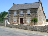 Maison, rue de Tourdelin (Saint-Thual)