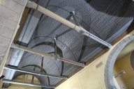 Décor de charpente : 4 entraits, 4 poinçons, sablières