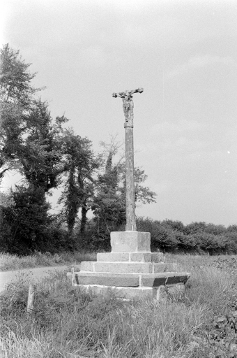 Croix monumentale, Quistinit (Sizun)