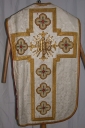Ornement blanc 6 : chasuble, bourse de corporal, étole, manipule, voile de calice