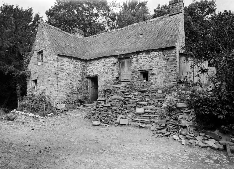 Maison, Kerliou (Châteauneuf-du-Faou)