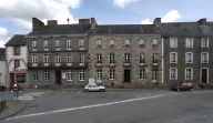 Mairie, 7 place de la Mairie (Hédé fusionnée avec Bazouges-sous-Hédé pour former la commune de Hédé-Bazouges en 2009)