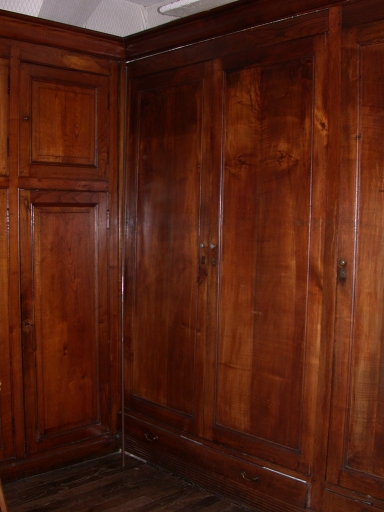 Meubles de sacristie 2 : 2 armoires