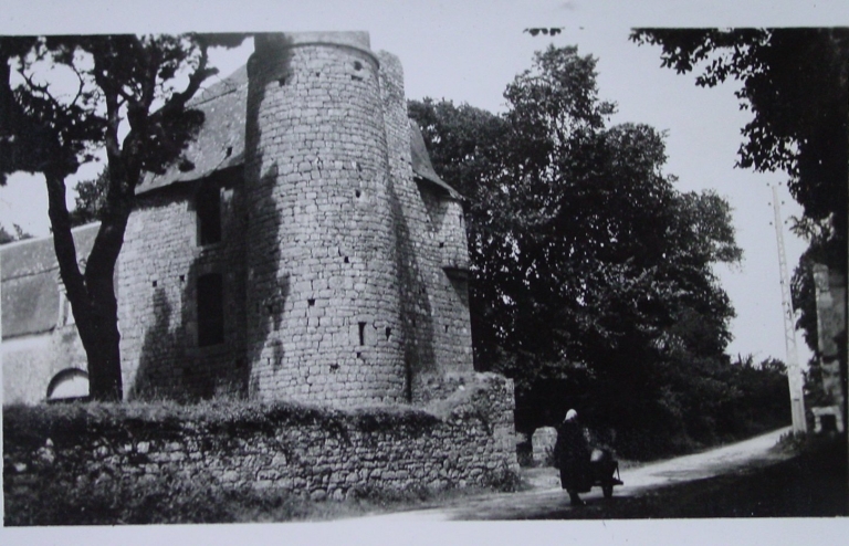 Manoir, puis château de Kercadio (Erdeven)