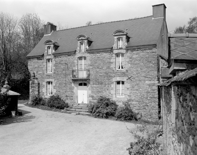 Maison de marchand de toiles, le Cosquer (Le Quillio)