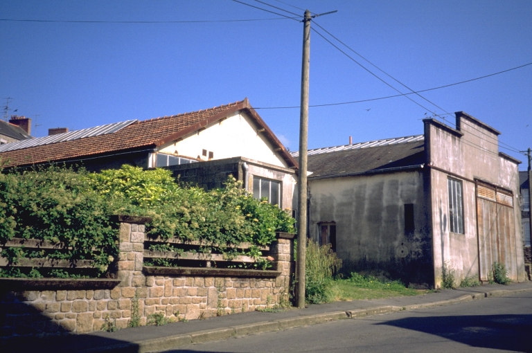 Usine de chaudronnerie Delanoë, 4 rue Pierre et Marie Curie (Fougères)