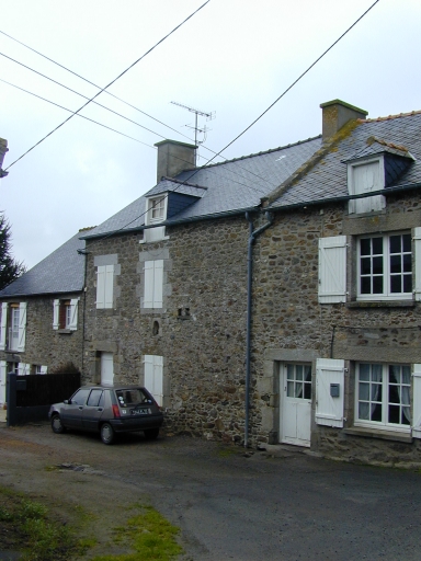 Alignement de maisons, le Vilou (Pleurtuit)