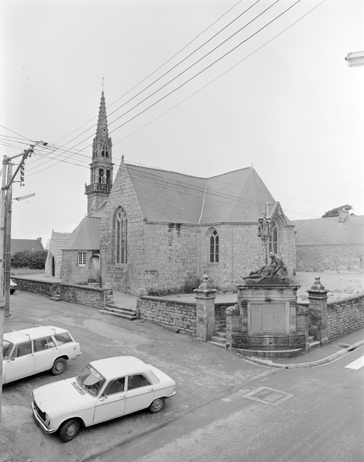Eglise paroissiale Saint-Faron (Pouldreuzic)
