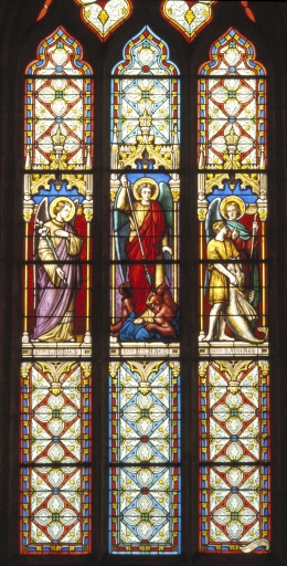 Verrière (verrière à personnages) : Saint Gabriel, Saint Michel, Saint Raphaël (baie n° 4), rue Saint-Etienne (Jugon-les-Lacs fusionnée en Jugon-les-Lacs - Commune nouvelle en 2016)