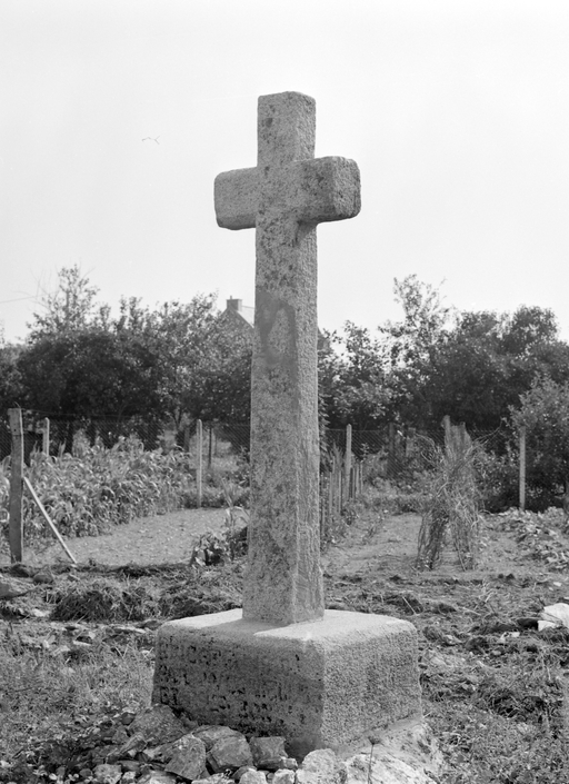 Croix de chemin, Bresleau (Ploërmel)