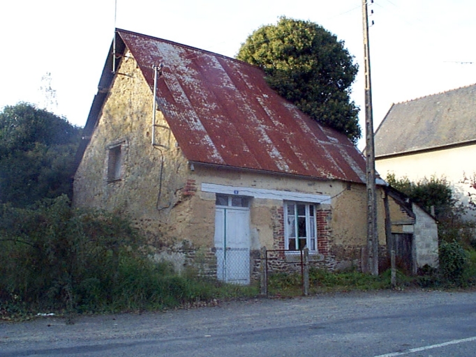 Maison, 9 rue du Douët-des-Roches (Epiniac)