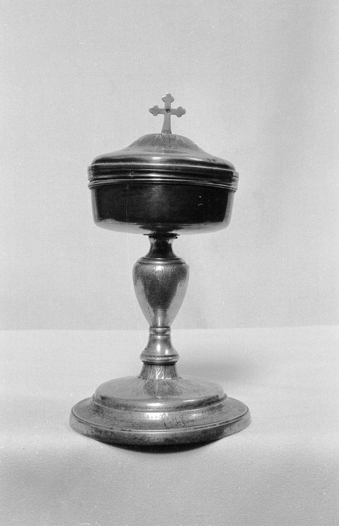 Ciboire (2), église paroissiale Saint-Paul (Paule)