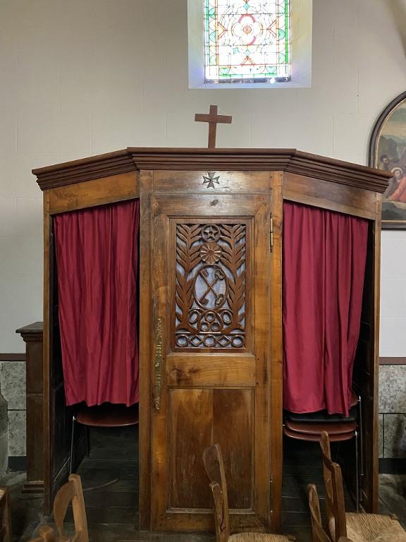 Ensemble de 2 confessionnaux, église Sainte-Zéphirine (Tréal)