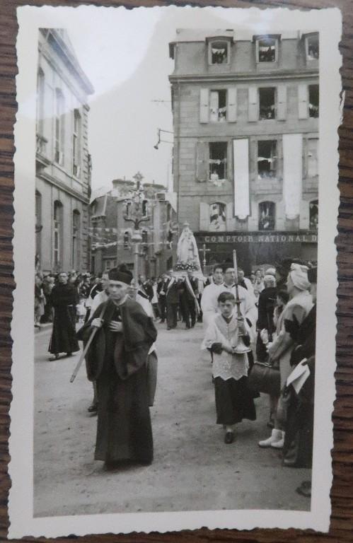 Croix de procession, basilique Notre-Dame-d'Espérance (Saint-Brieuc)