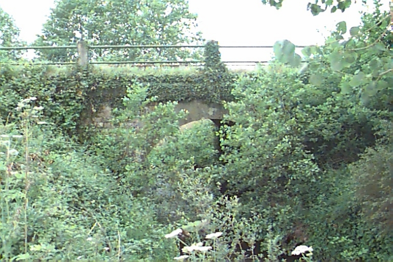 Pont, route communale 165 (Livré-sur-Changeon)