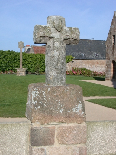 Croix, bourg (Trégastel)