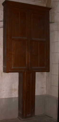 Armoire à bannières