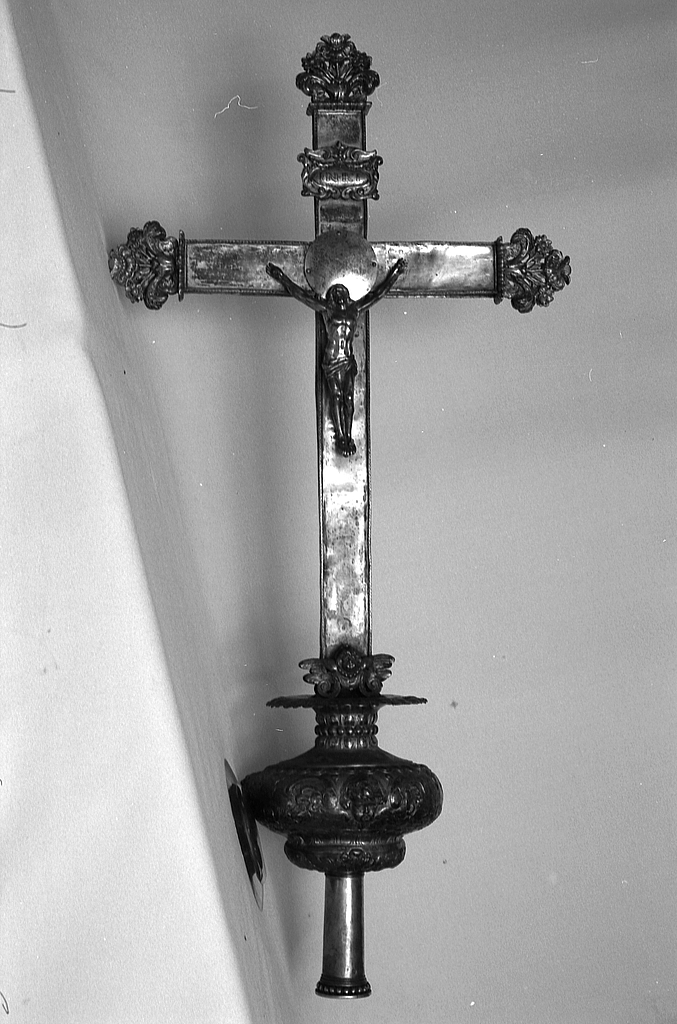Croix de procession, église paroissiale Saint-Faron (Pouldreuzic)