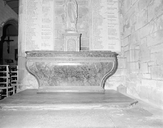 Autel (autel secondaire, autel tombeau), dit des trépassés, dit de saint Eloi, église paroissiale Saint-Clet (Cléden-Cap-Sizun)