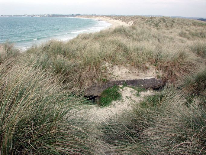 Ensemble fortifié (A 4), Ar Méan, Dunes de Keremma (Plounévez-Lochrist)