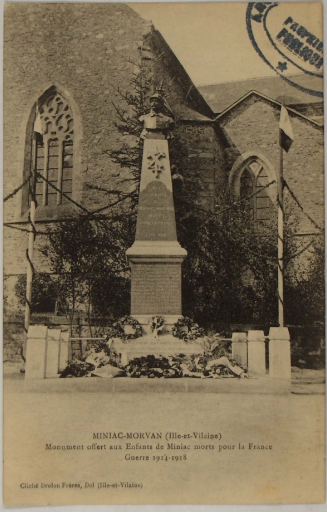 Monument aux morts, place de l'Eglise (Miniac-Morvan)