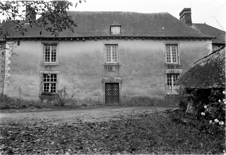 Presbytère (Plumaugat)