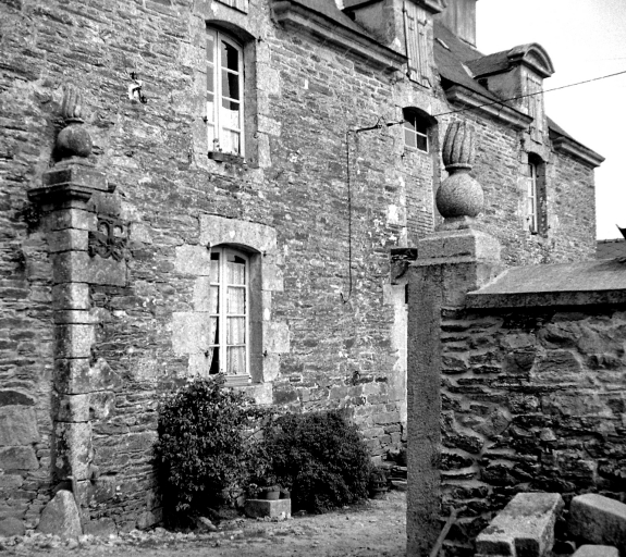Maison de marchand de toiles, le Cosquer (Le Quillio)