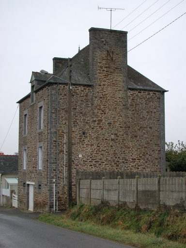 Maison, près de la Roche Blanche (Saint-Pierre-de-Plesguen fusionnée en Mesnil-Roc'h en 2019)